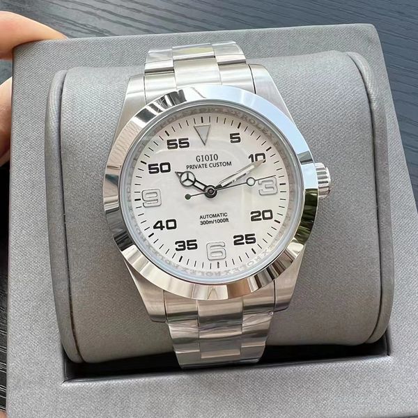 

mens automatic watch mechanical sapphire black white, Slivery;brown