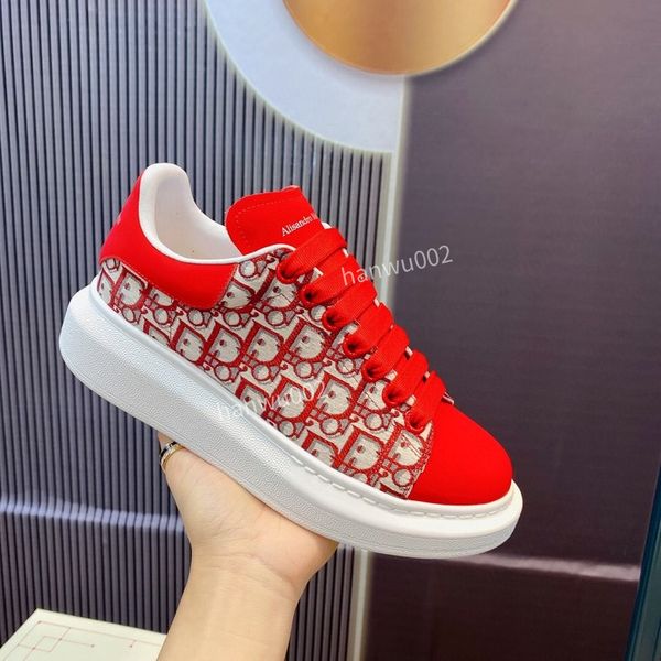 

2022 mens designer boots colorful casual shoes cowhide sneakeres classic version sports style flat sneaker outdoor, Black