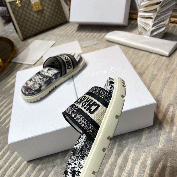 

2022 fashion women slippers leather slide sandals womans shoes designer slides sandal indoor outdoor slipper summer beach scuffs size35-40, Black