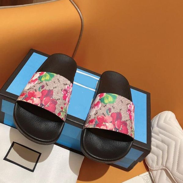 

2022 designer slides mens womens slippers with original box bloom flower bee tiger printing black shoes fashion luxury summer sandals beach