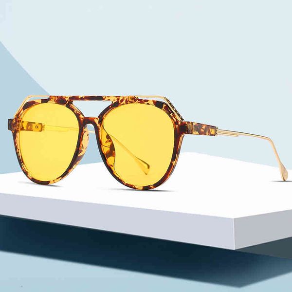

sunglasses fashion sunglasses men and women's all-around net red travel on the street take pos sunglasses sezv, White;black