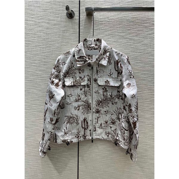 

2022 fashion women's turn down collar elegant lady jackets wide sleeve loose pocket jacket design zipper jacket, Black;brown