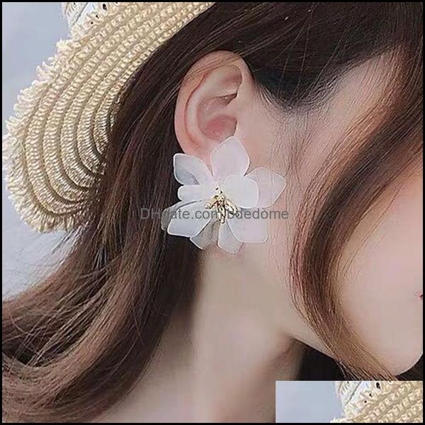 

stud bohemian style earrings for women chic flower statement with gold bud great sister mom lover and friends green white s92 bdedome dhzg4, Golden;silver