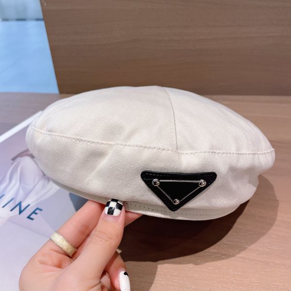 

designer beret women's elegant black triangle logo, Blue;gray