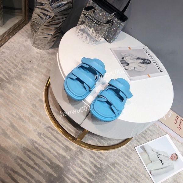 

2022 designer women sandals flat sandal black white lambskin sandals gold metal letter rubber sole shoe