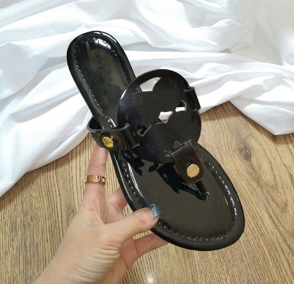

branded women's designer sandals cutouts flats low heels slippers fashion luxe tories slippers rubber summer flip-flops outdoor beach p, Black