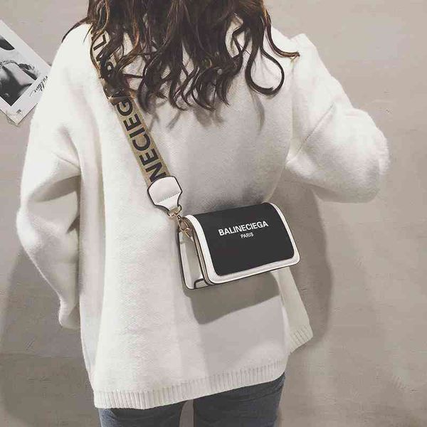

58% off outlet online wholesale ins small female trendy korean version fashion versatile chic new honey disco broadband messenger bag