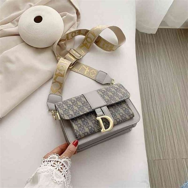 

tote bag explosive small old models 2022 off fashion handbags bags retro 66% flower embroidery letter strap square versatile new gxgkh