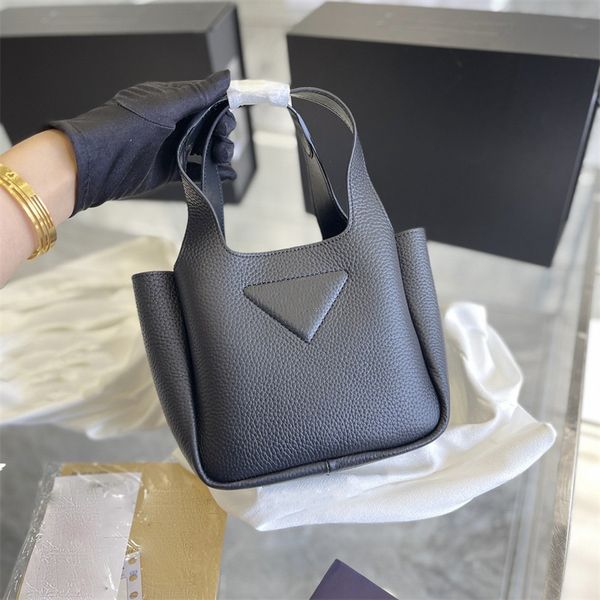 

designer leather handbags graceful womens luxurious shoulder bag underarm classic crossbody lady bags fashion purses 5a-triangle