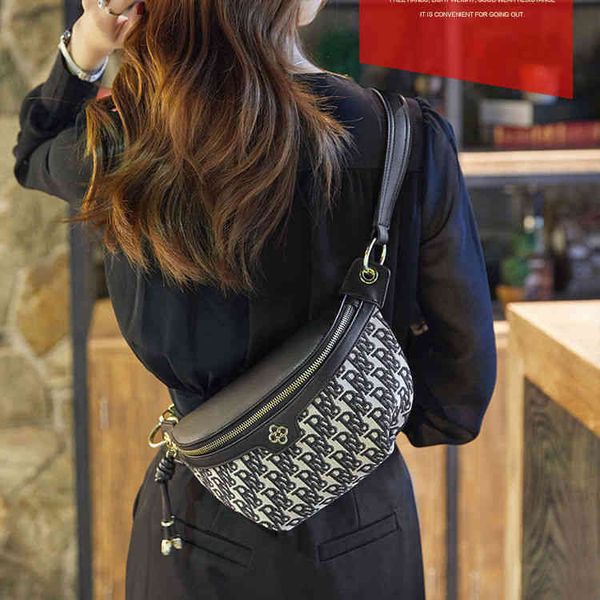 

60% off online clearance women's 2022 new fashion messenger chest versatile ins niche net red one shoulder waist bag