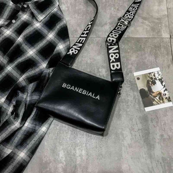 

65% off factory clearance bag women's new trendy korean version versatile wide shoulder strap messenger mori fashion simple hong kong s