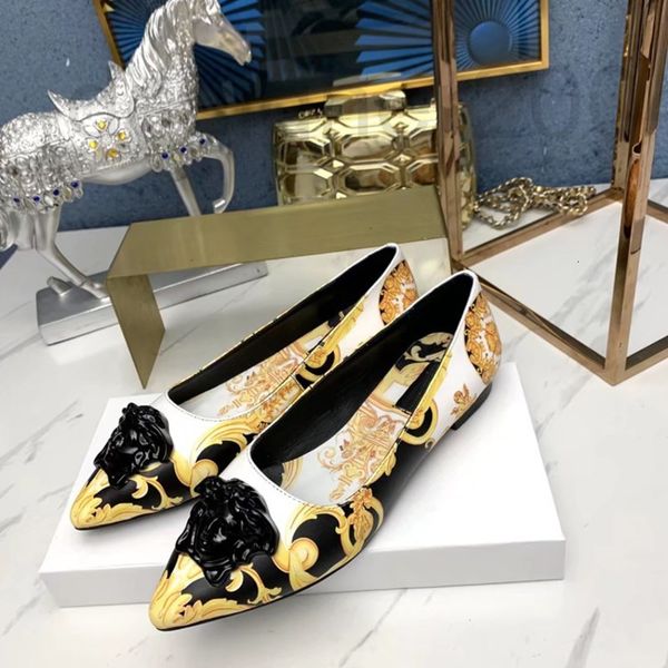 

dress shoes designer flat shoes women's 2022 medusa spring and autumn new flat heel versatile pointed shallow mouth printed leather sin, Black