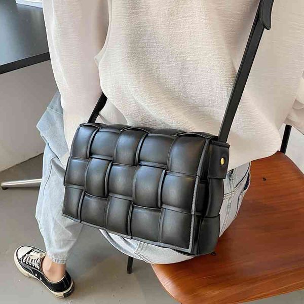 

bags evening classic venetassss luxury handbags woven bottegasssss women's fashion high texture niche design messenger versatile tofu