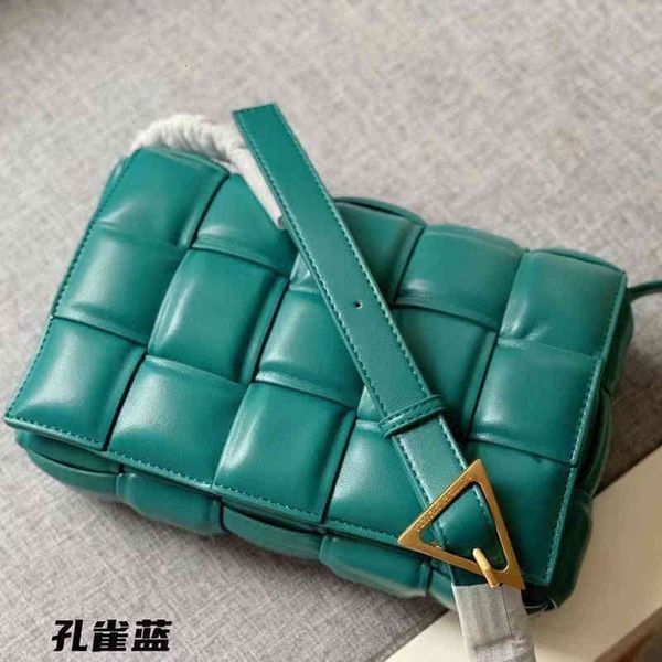 

classic evening bags designer bottegasssss venetassss woven pillow versatile design leather bag high-grade small square 2im5