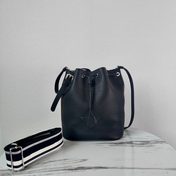 

leather artistic sense litchi pattern bags rhombus lady's new bucket bag trendy fashion classic retro high-quality casual broadband sub