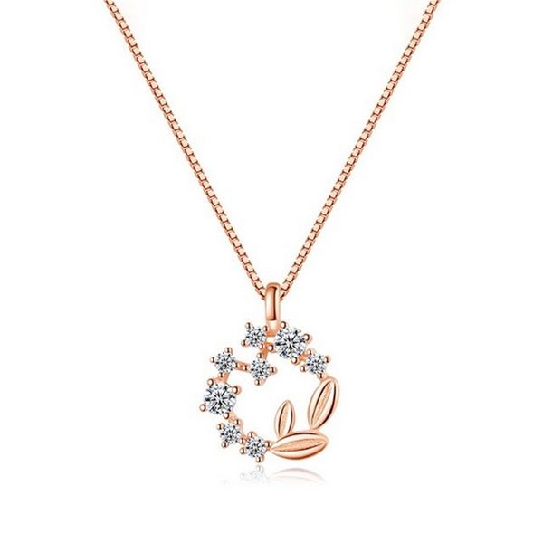 

Exquisite Rotating Sunflower Pendant Necklaces For Women Luxury Shiny Zircon Leaf Dragonfly Choker Clavicle Chain Daily Outfit Jewelry
