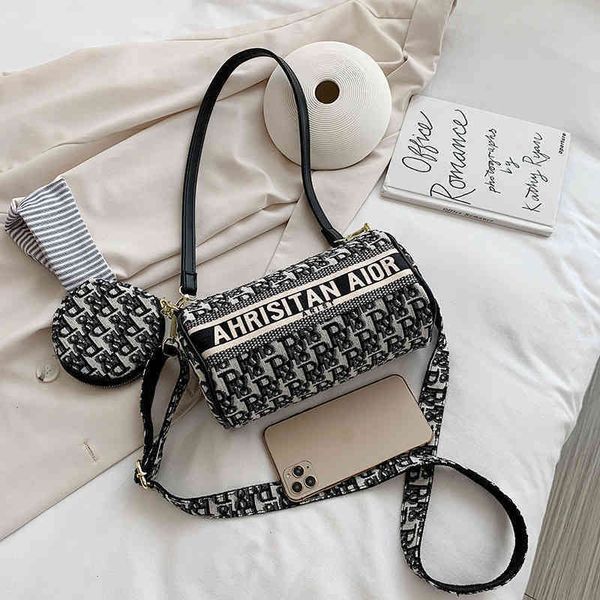 

70% off factory clearance single shoulder armpit foreign style women's 2022 new net red embroidery fashion pillow bag messenger bag fas