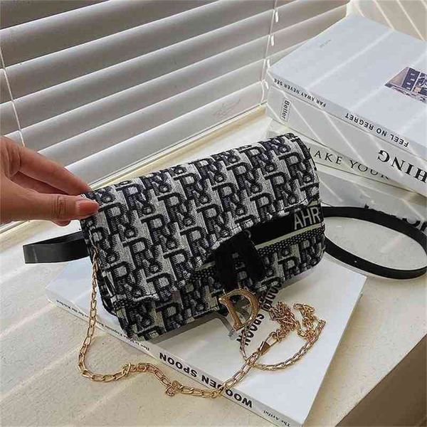 

70% off online factory clearance chest female trend versatile chain single shoulder small square bag 2022 wholesale