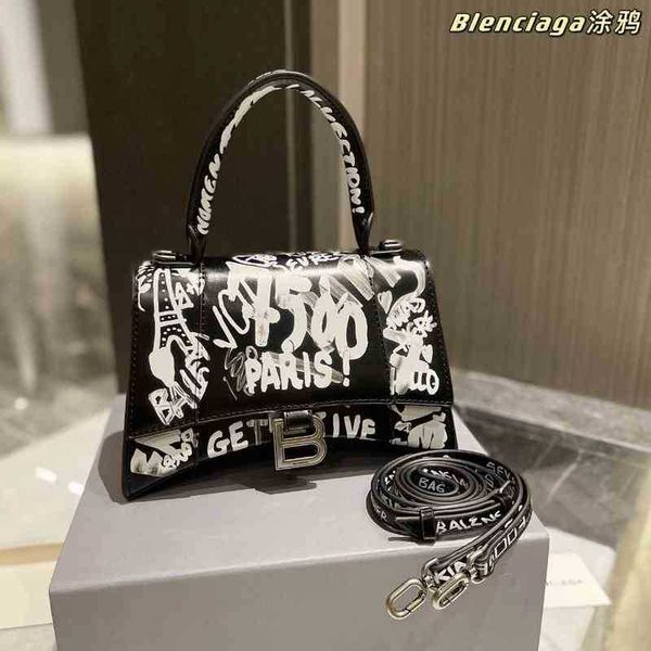 

balencaigass hourglass handbags star same female 2022 new fashion versatile graffiti color b home character leather messenger ag zly