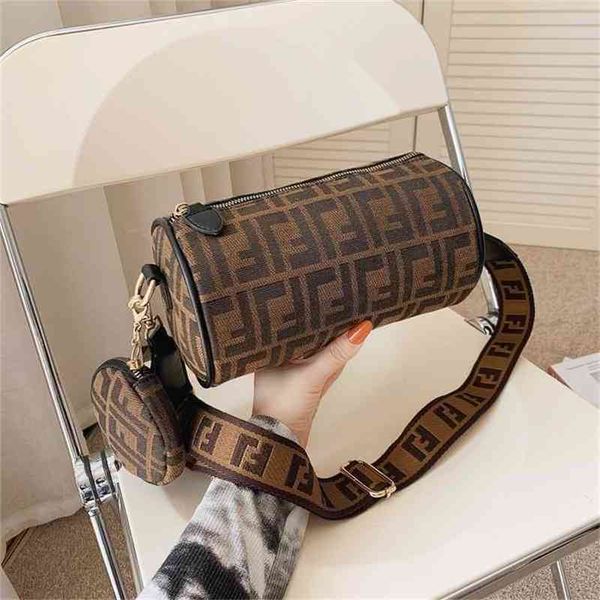 

70% off online factory clearance spring wide belt simple cylinder pillow old flower boston single shoulder bag 2022 wholesale