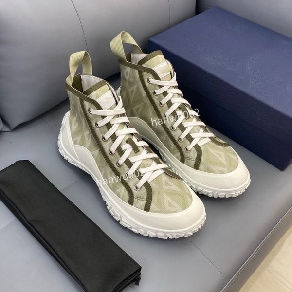 

2022 luxury boots designer shoes spring and summer men's sports yellow embossing calfskin size38-44, Black