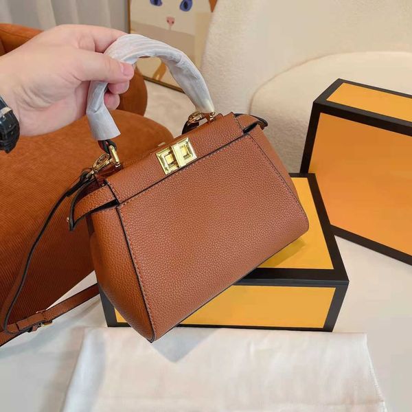 

2022 luxury designer handbags shoulder bags messenger bags fashion womens bag classic practical large capacity travel party suitable for