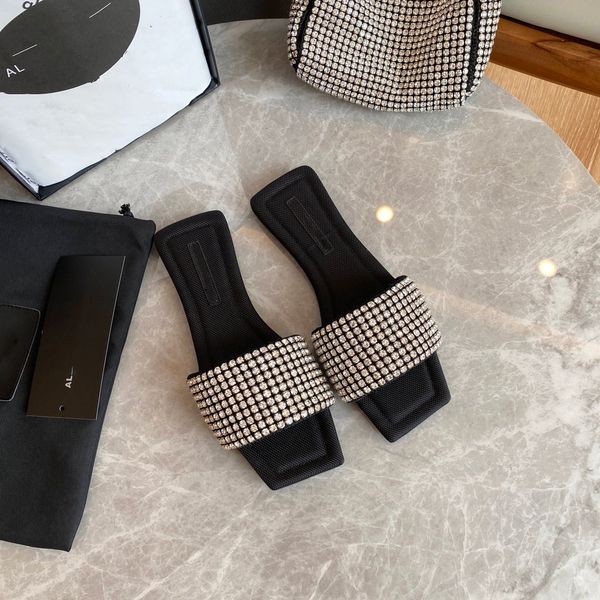 

design luxury bright diamond ladies slippers classic versatile flat slippers, Black