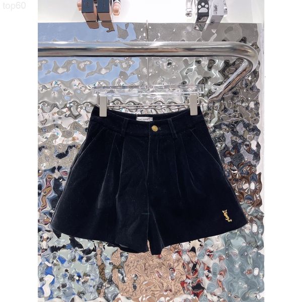 

women's shorts designer 22 autumn and winter new slim a-shaped velvet shorts women's fashionable generous temperament versatile le, White;black