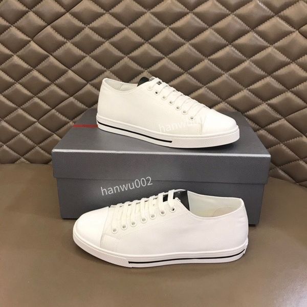 

2022 luxury boots designer shoes spring and summer men's sports yellow embossing calfskin, Black