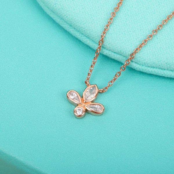 

s925 silver charm pendant necklace with four leaves shape and sparkly diamond in 18k rose gold plated have stamp ps4334a