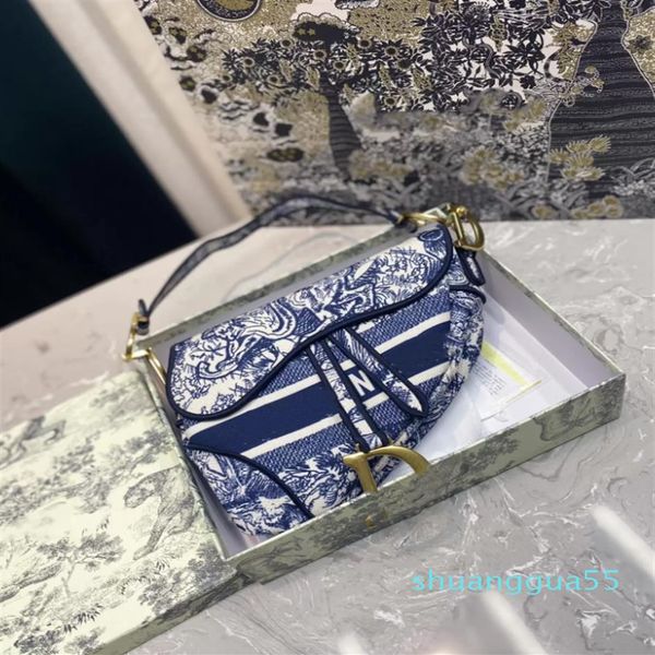 

new designer bag ladies luxury red leather saddle pochette handbag ladies crossbody embroidery one-shoulder dinner bag279r