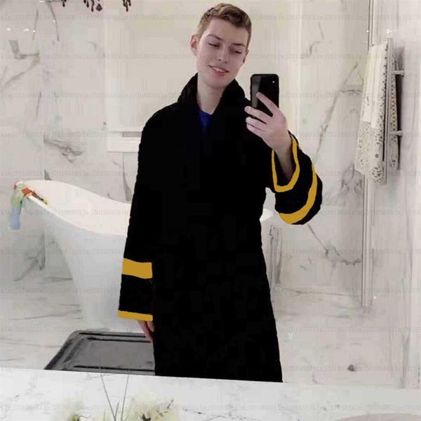 

classic men's home robes sleepwear italy luxurys designers women bathrobe nightgown fashion pajams sleep 222y