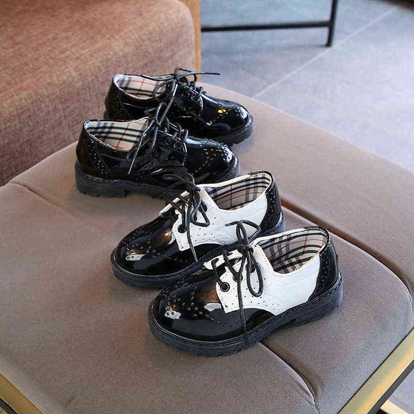 

sneakers boys girls fashion leather shoes 2022 children new style oxfords kids flats for baby school party formal wedding l220827, Black;red
