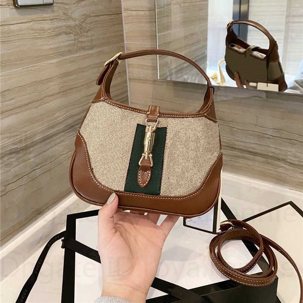 

lovely messenger underarm bags shoulder luxurys designers bags fashi