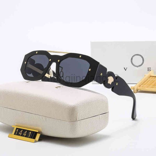 

designer versage sunglasses cycle luxurious fashion woman mens lovers vintage baseball sport european and american retro gorgeous hip hop su, White;black