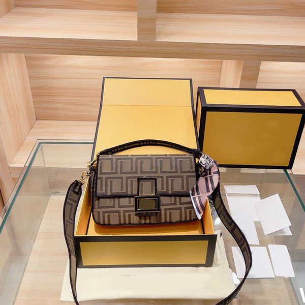 

baguette bag chain crossbody bags messenger handbags purse single shoulder back package classic diagonal span handbag flap wallet