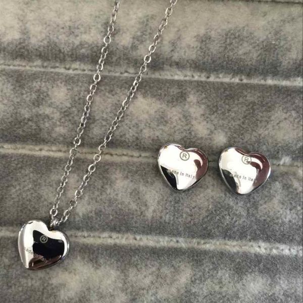

2021 high polished trendy design women earrings necklace stainless steel gold silver rose colors sets heart love pendant fashion j259a