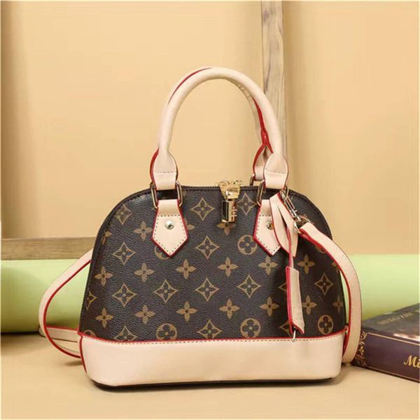 

2 022 new shoulder bag women fashion handbag messenger bag