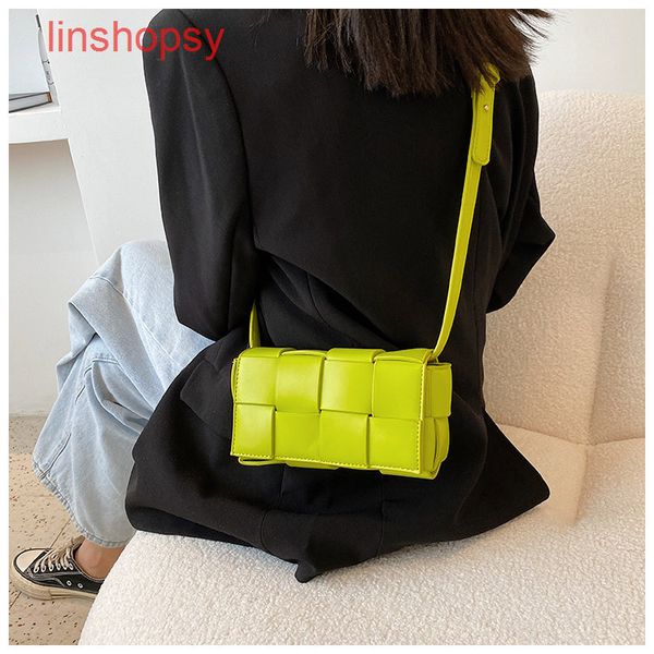 

bottegas bags venetas cassette handbags evening woven pillow small square bag