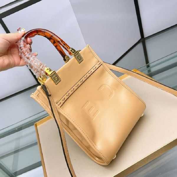 

luxury messager bag designer purse paris genuine leather brand tote woman handbag wallet duffle brand s154 004