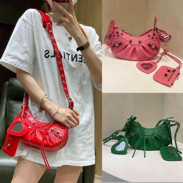 

bag 2022 designer bags motorcycle bags shoulder retro large capacity lady tote underarm bag fashion leather messenger handbag locomotive han