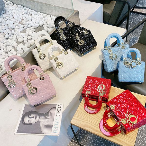 

designer bags princs diana handbag female 2022 new fashion high-grade niche foreign style cross bag