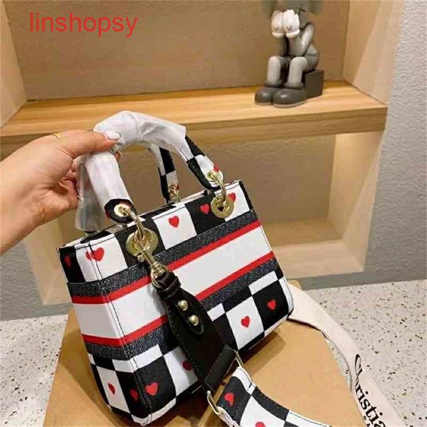 

designer diros's lady bags and handbags price 2022 summer new df clutch bag fa