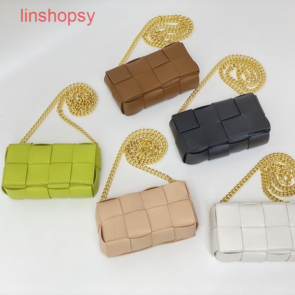 

bottegas bags venetas cassette handbags evening 21 spring and summer new cowhi