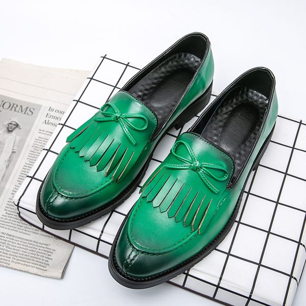 

loafers men shoes solid color pu pointed retro tassel fashion business casual daily all-match ad008, Black
