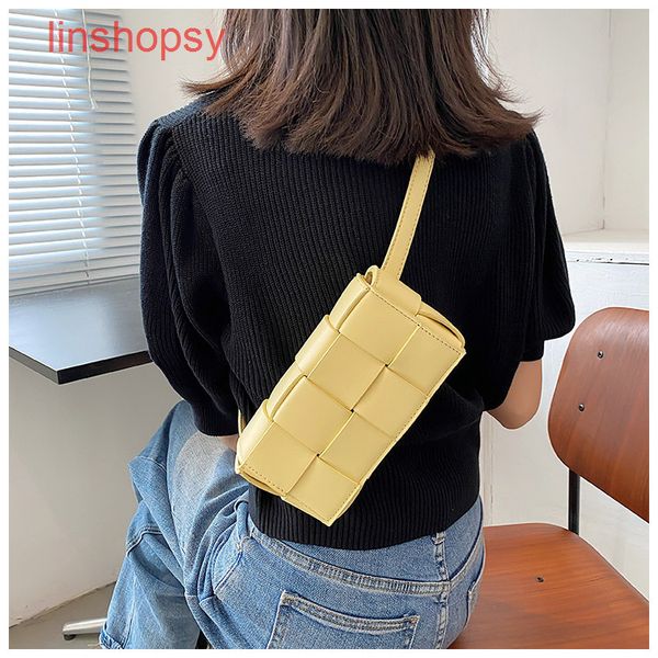 

bottegas bags venetas cassette handbags evening woven new pillow small square