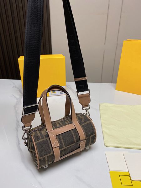 

fenes dies large capacity pillow pack shoulder bag change purse shoulder bags luxury designer crocodiles ff high-end tote bags extra capacit