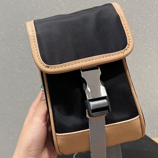 

2022 shoulder bag nylon mobile phonebag handbags selling women luxurys fashion designers bags classic ladies men clutch bag