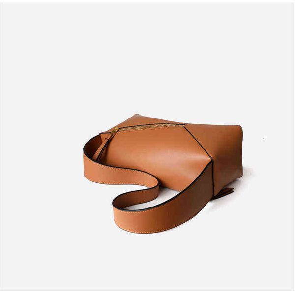 

designer handbag bags hands loews saddle designer women 50 sqini custom 2022 n