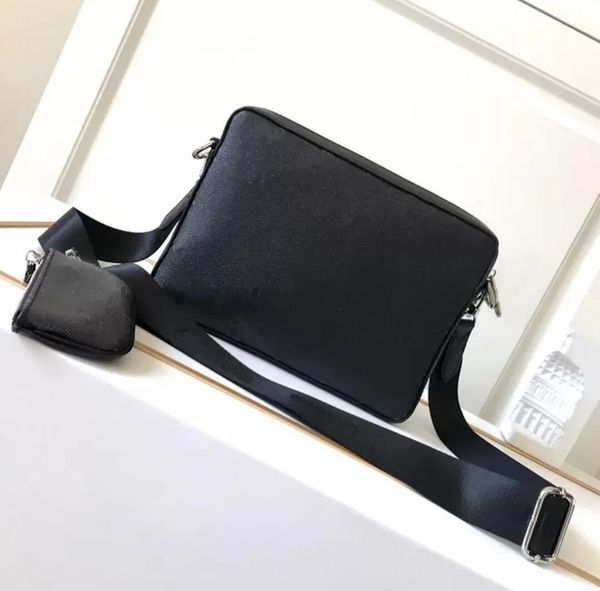 

classic male and female designer bag one shoulder oblique slung waist slung atmosphere